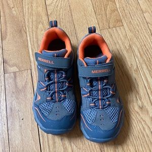 Merrill Trail Chaser sneaker